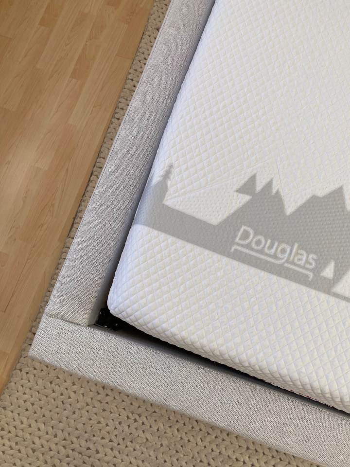 Douglas vs. Endy: Comparing Two Canadian&nbsp;Mattresses